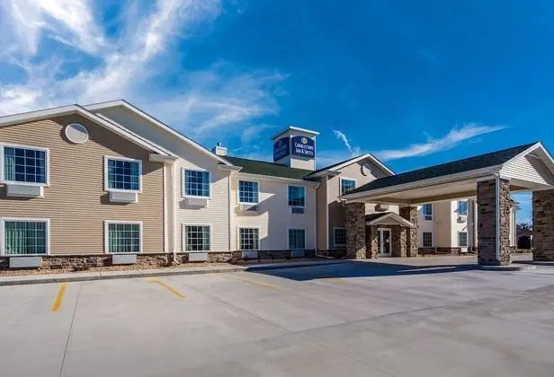 Cobblestone Inn & Suites - Springfield