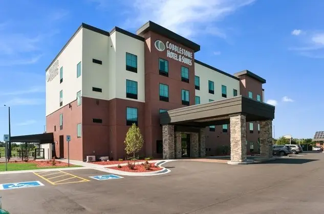Cobblestone Hotel & Suites - Appleton International Airport - Dış Mekan