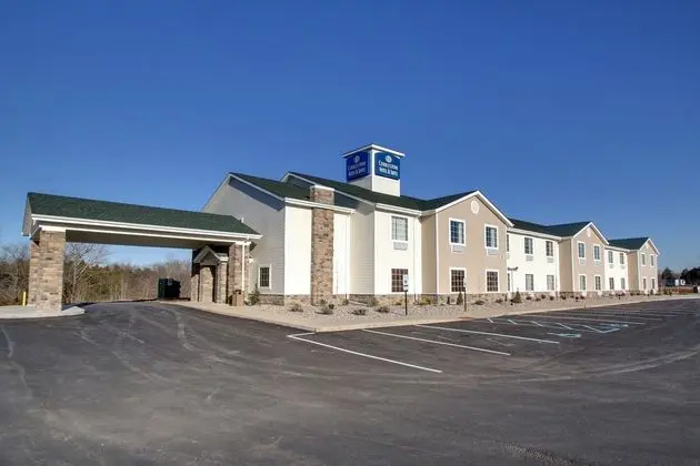 Cobblestone Hotel & Suites - Charlestown, IN