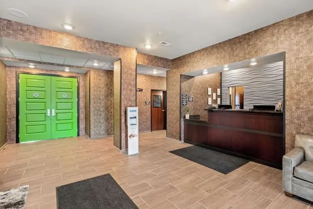 Cobblestone Hotel & Suites - De Pere - Lobi