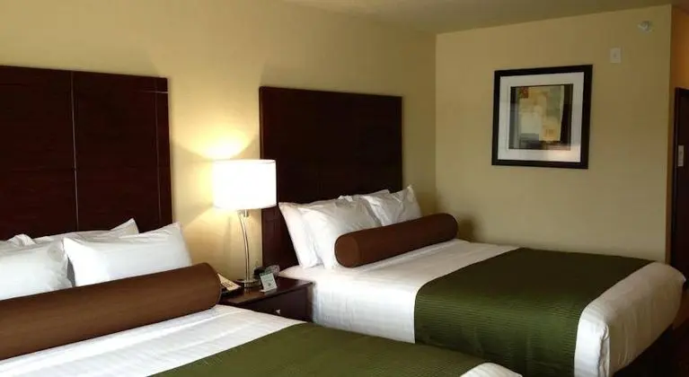 Cobblestone Hotel & Suites -- Newton, IL