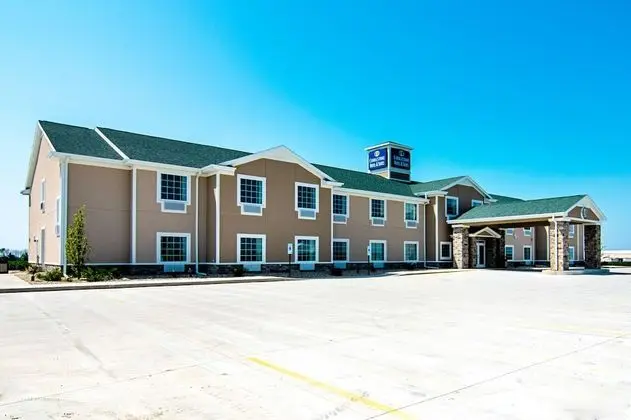 Cobblestone Hotel & Suites - Paxton - Dış Mekan
