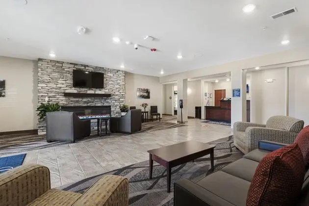 Cobblestone Hotel & Suites - Urbana - Lobi