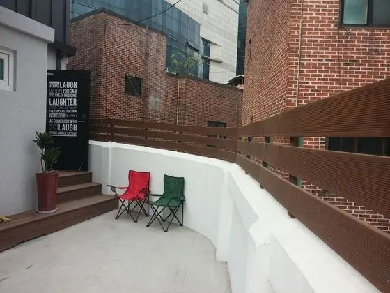 Cobe Guesthouse Dongdaemun - Hostel - Dış Mekan