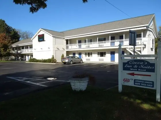 Cocca's Inn & Suites Wolf Rd, Albany Airport