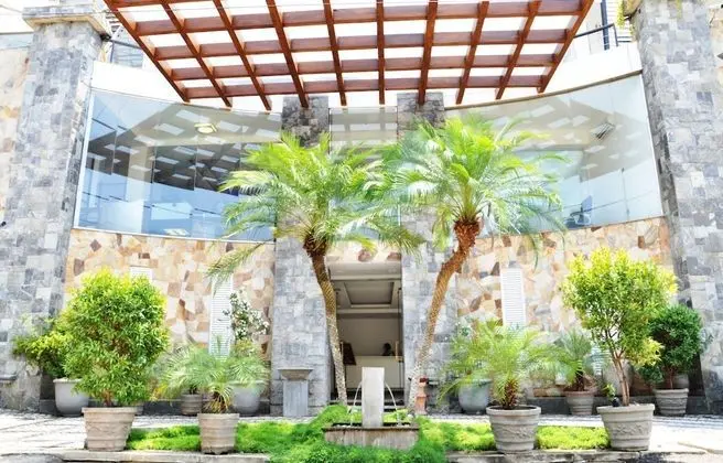 Hotel Cockpit Airport Reach