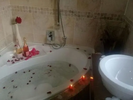 Cockpit Guesthouse - Banyo Özellikleri