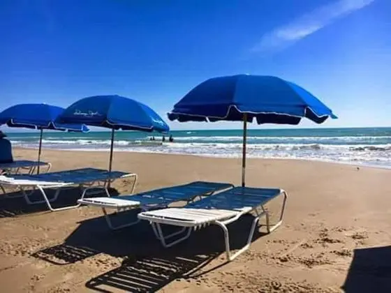 Coco Beach Hotel on South Padre Island - Plaj