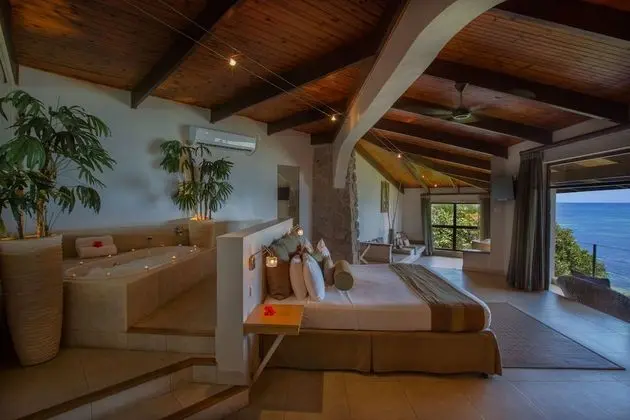 Coco de Mer Hotel and Black Parrot Suites - Oda