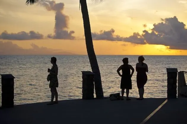 Coco de Mer Hotel and Black Parrot Suites - Plaj