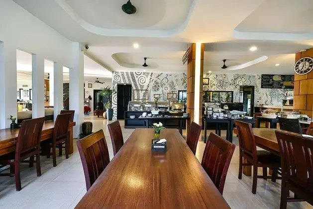 Coco Retreat Phuket Resort & Spa - Yerinde Yemek