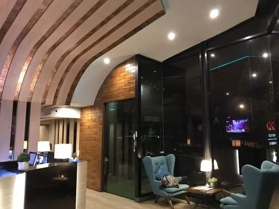 Coco Hotel - Lobi