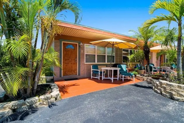 Coco Sands Studios