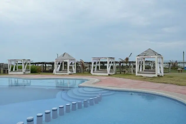 CocoAventura Cabanas y Club de Playa
