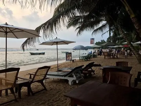 Coconut Bar Sea Lodge - Plaj
