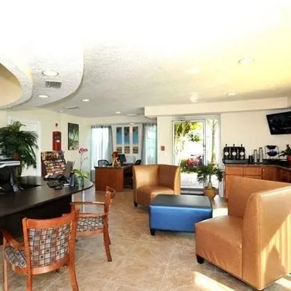 Coconut Cove Suites - Lobi