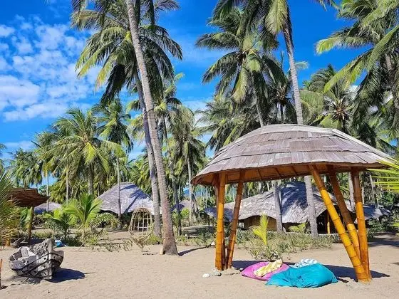 Coconut Garden Beach Resort - Plaj