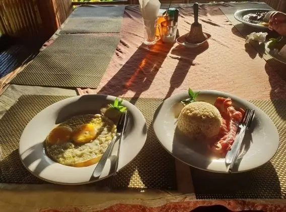 Coconut Garden Island Resort - Yerinde Yemek