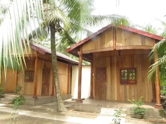 Coconut Homestay - 1