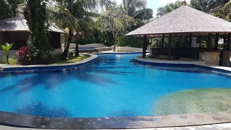 Coconut Lodge
