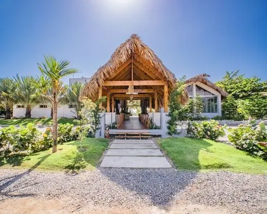 Coconut Paradise Beach Hotel