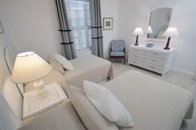 Coconuts Seafront 2BR, Ocho Rios - Oda