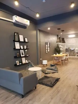 The Cocoon Hostel - İç Mekan