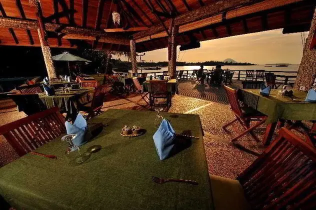 Cocotinos Manado a Boutique Dive Resort & Spa - Yeme / İçme