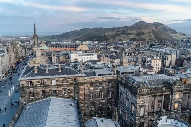CoDE Pod – The CoURT - Edinburgh - Dış Mekan