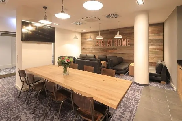 Coffee Fellows Hotel Dortmund - Yerinde Yemek