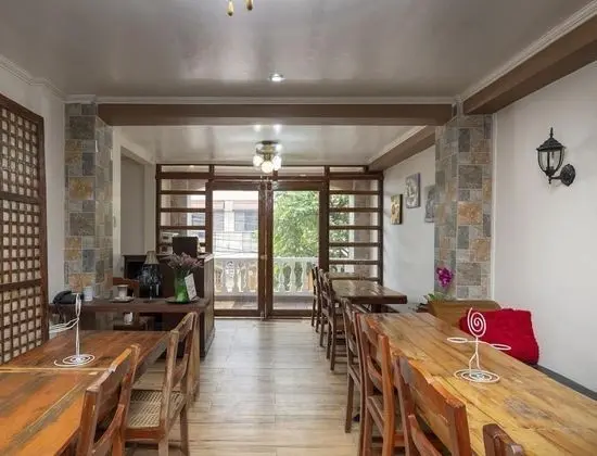 Coffee Swings Lodging House - Yerinde Yemek
