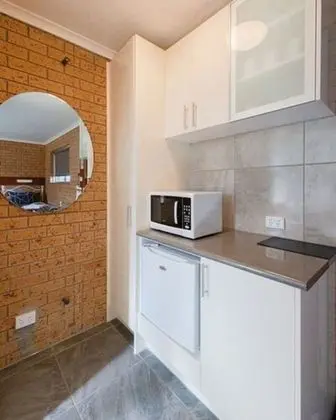 Colac Mid City Motor Inn - Mutfak