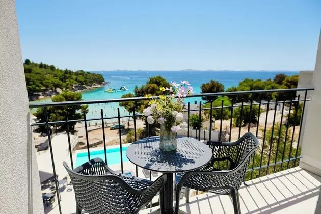 Colentum Resort Murter - Öne Çıkan Resim