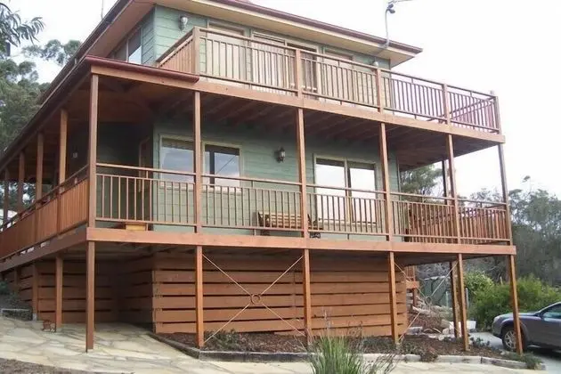 Coles Bay House