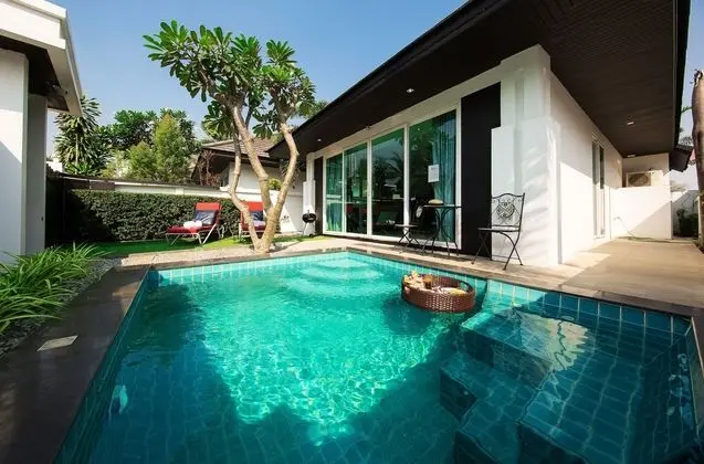 Colibri Pool Villa Pattaya - Dış Mekan