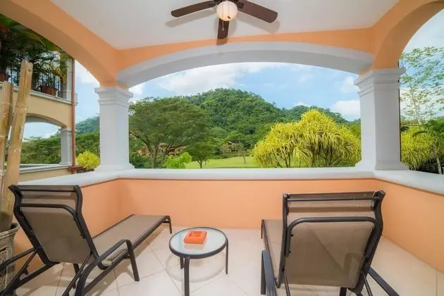 Colina 15C - 3 bdr 2 Bath Family