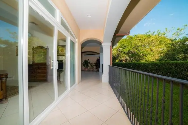 Colina 5E 2 bdr 2 Bath - Oda