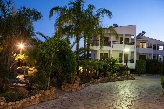 Coliseum Studios & Apartments - Dış Mekan