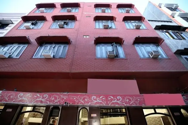 Collection O 12986 The Red Hotel