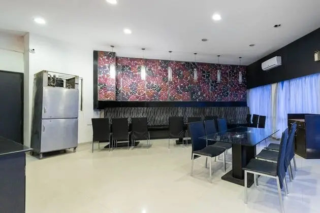Collection O 47553 Oriental Residency - Yerinde Yemek