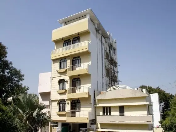 Collection O 7601 Hotel Park Heights Banjara Hills - Dış Mekan