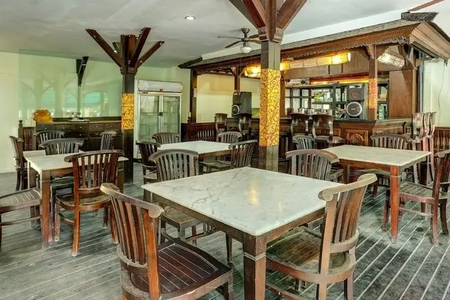 Collection O 91081 New Arena Hotel - Yerinde Yemek