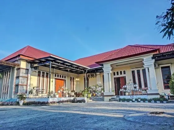 Collection O 91488 Hotel Lingkarsut