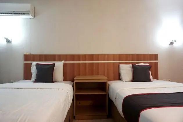 Collection O 92122 Series Hotel Serpong - Oda