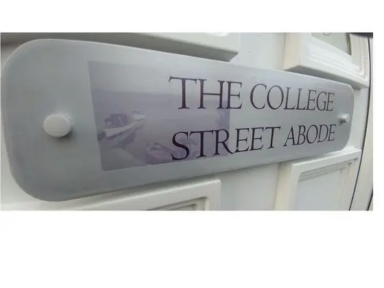 College Street Abode - Dış Mekan