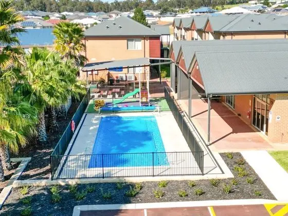 Collie Ridge Motel - Havuz