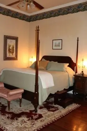 Collina Plantation Inn - Oda