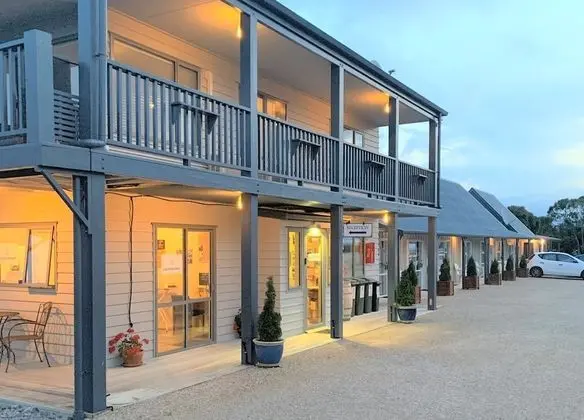 Collingwood Park Motel - 1