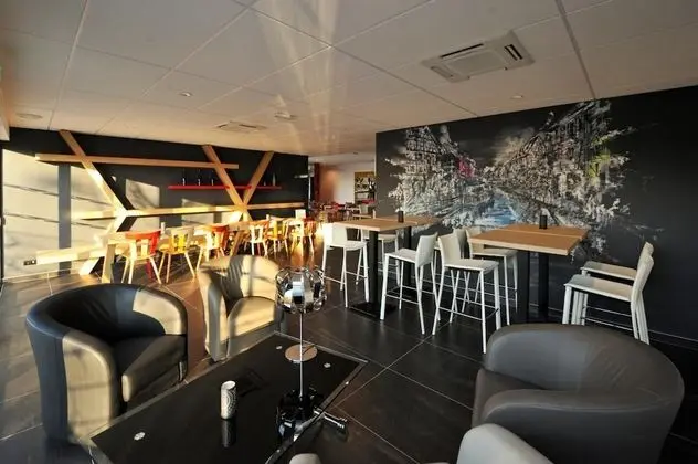 Colmar Hotel - Genel