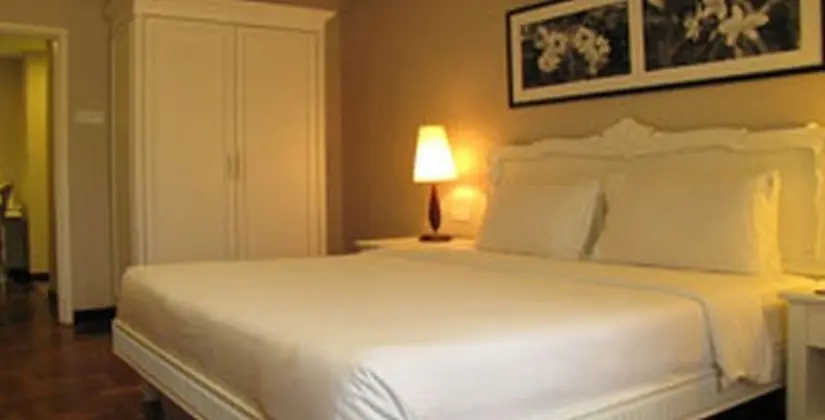 Colmar Tropicale French Theme Resort - Oda